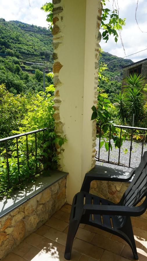 La Libellula Rossa Bed & Breakfast Erli Bagian luar foto