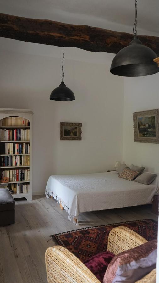 La Libellula Rossa Bed & Breakfast Erli Bagian luar foto